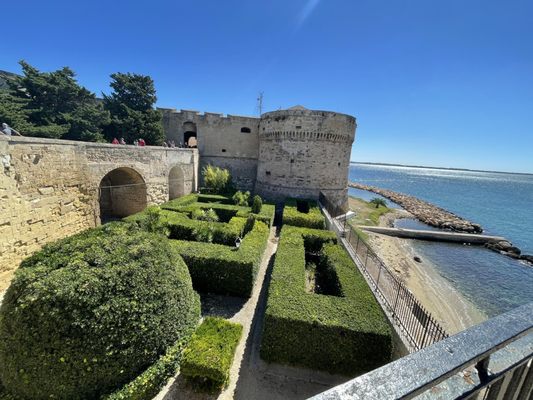 Castello Aragonese by null