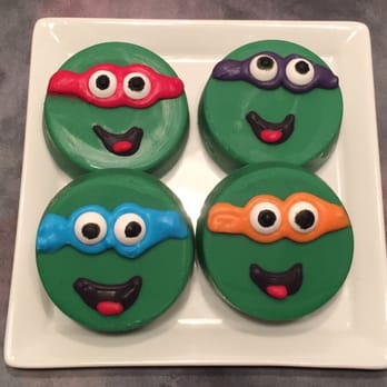 Christie's Cake Pops - Ninja Turtles Dipped Oreos - Desserts Near Me Christie's Cake Pops - Ninja Turtles Dipped Oreos - Desserts Near Me