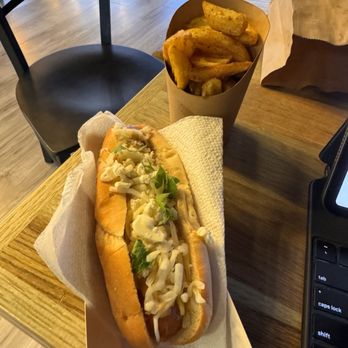 Craft Cafe - Four Cheese Hotdog - Coffee & Tea Near Me - West Plains, Missouri