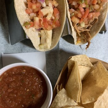 Route 66 Taco & Wing - Premium chicken and shredded beef tacos with delicious chips and salsa. - Tacos Near Me - Saint Robert, Missouri Route 66 Taco & Wing - Premium chicken and shredded beef tacos with delicious chips and salsa. - Tacos Near Me - Saint Robert, Missouri