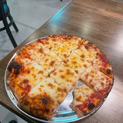Angela Ronzoni's Pizzeria - Small cheese pizza.