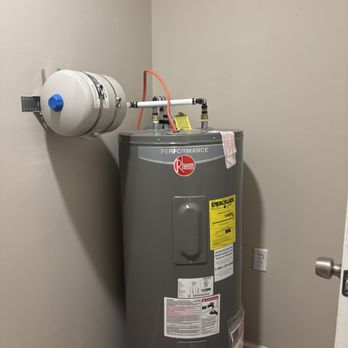 Brooky Plumbing - Tank Water Heater installation. - Plumbing Near Me - Leicester , North Carolina