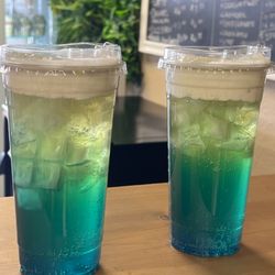 Dulce Espresso & Bakery - Dulce  Sunrise 
(Red Bull Blue Raspberry)
