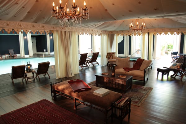 Palm Springs Yacht Club by null