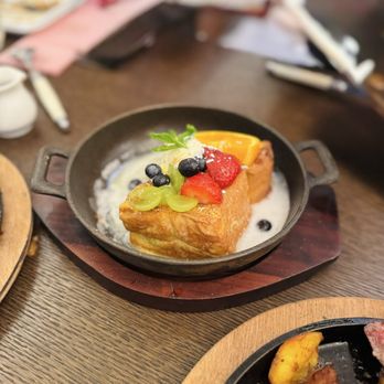 GIWA - Crème brûlée French toast - Breakfast & Brunch Near Me - Santa Clara, California