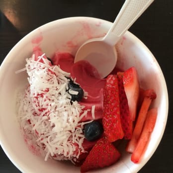 Active Culture - Pomegranate and raspberry frozen yogurt with strawberries, blueberries and coconut shavings! - Juice Bars & Smoothies Near Me - Laguna Beach, California Active Culture - Pomegranate and raspberry frozen yogurt with strawberries, blueberries and coconut shavings! - Juice Bars & Smoothies Near Me - Laguna Beach, California