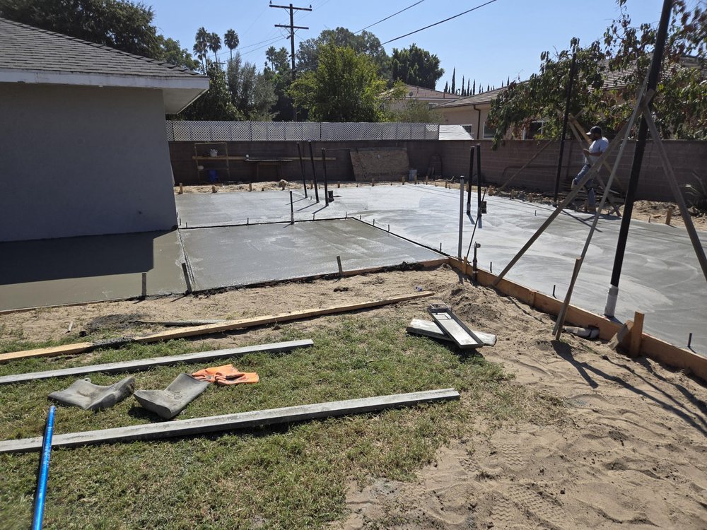 Slide of Millennial Contractor