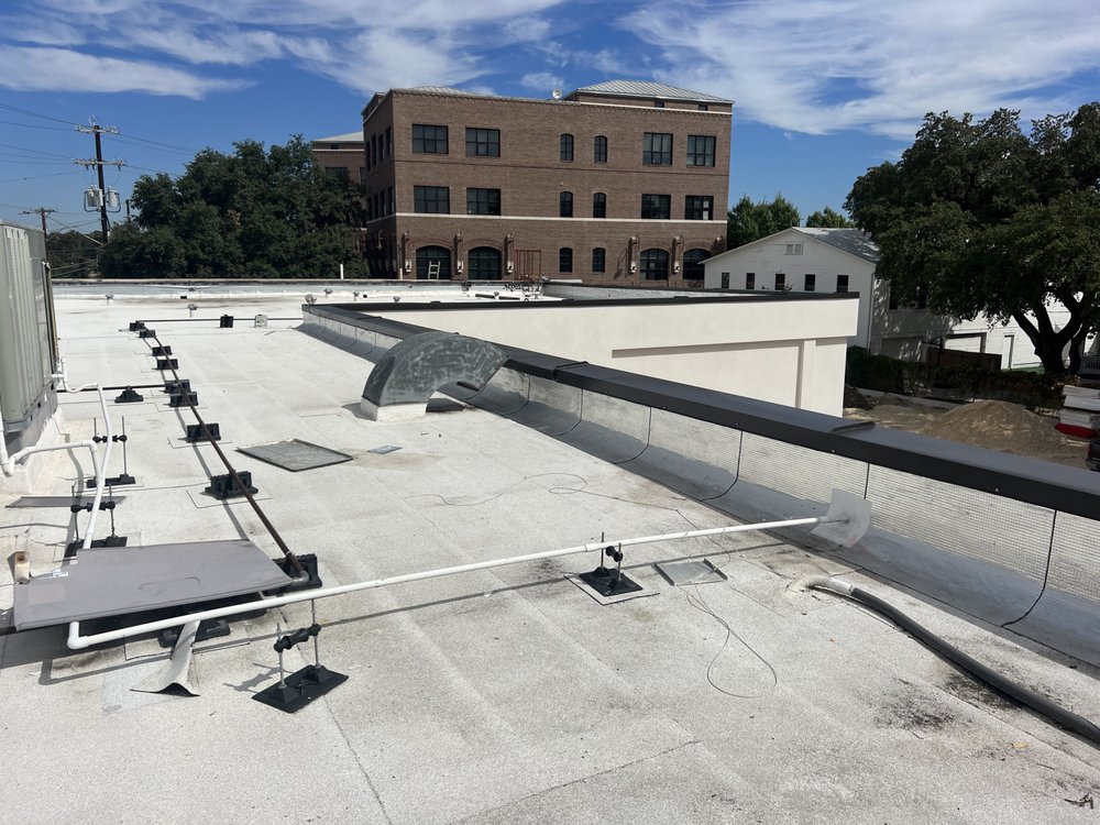 Slide of GT Roofing & Construction 