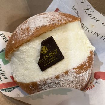 Cosa Nostra - This dessert was delicious! - Sandwiches Near Me - Clermont, Florida