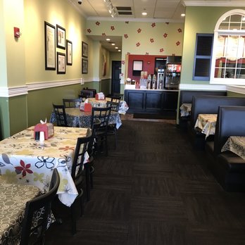 Chicken Salad Chick - Clean Restaurant - Sandwiches Near Me - Tuscaloosa, Alabama Chicken Salad Chick - Clean Restaurant - Sandwiches Near Me - Tuscaloosa, Alabama