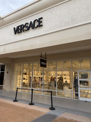 Orlando Vineland Premium Outlets by null