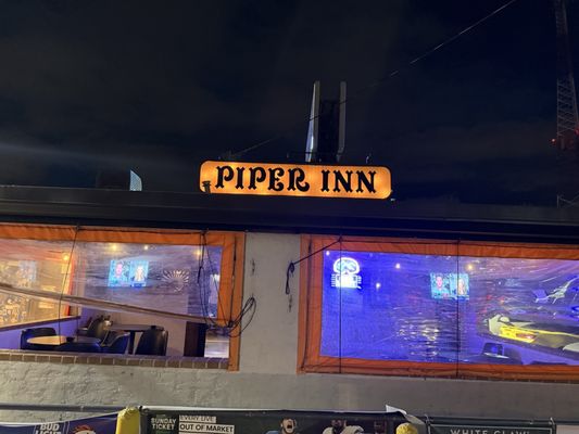 Piper Inn by null