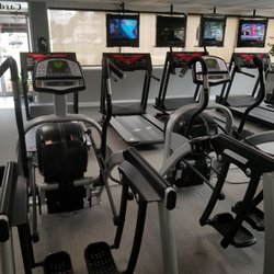 Dyna Body by Lee - CARDIO THEATER