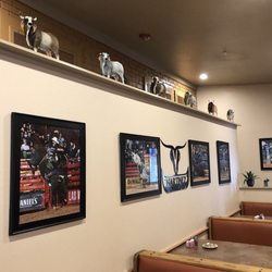 Bull's Pen Cafe - Excellent & clean new interior
