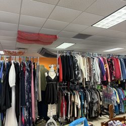 605 Thrift - Women's Clothes
