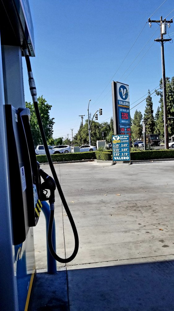 VALERO Updated September 2024 789 E Barstow Ave, Fresno, California