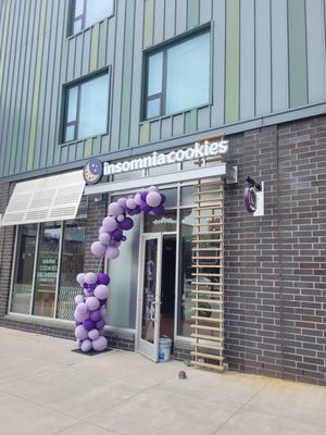 Insomnia Cookies by null