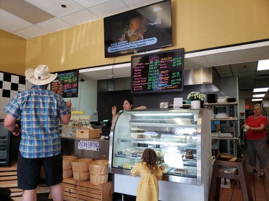 Ogi's European Bakery and Deli - Healthy Homemade Sandwiches, Cakes, Meals by null