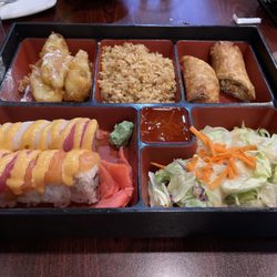 Zuki Japanese Hibachi Grill & Sushi Lounge - Special roll bento box