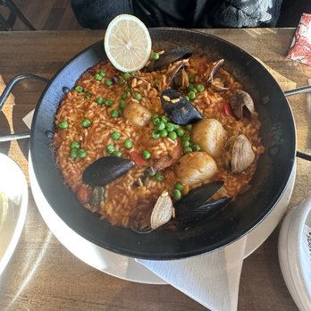 Sam's Chowder House - Paella - Seafood Near Me - Half Moon Bay, California Sam's Chowder House - Paella - Seafood Near Me - Half Moon Bay, California