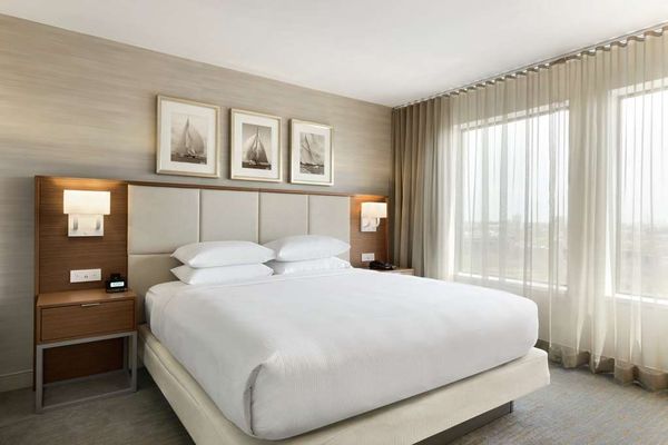 DoubleTree Suites by Hilton Hotel Boston - Cambridge by null
