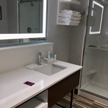 Hampton Inn Encinitas Cardiff Beach Area - Hotels Near Me - Cardiff, California