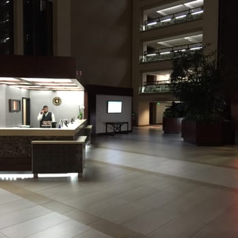 Hilton Bellevue - Front desk - Hotels Near Me - Bellevue, Washington Hilton Bellevue - Front desk - Hotels Near Me - Bellevue, Washington