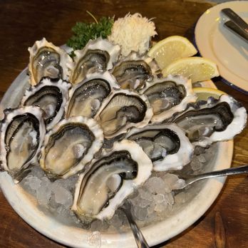 Rodney's Oyster House - Seafood Near Me - Vancouver, British Columbia