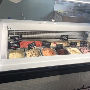 TONIS - Lots to choose from - Ice Cream & Frozen Yogurt Near Me - Leipzig, SN