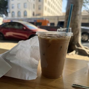 Oh La La - Bakeries Near Me - Pasadena, California