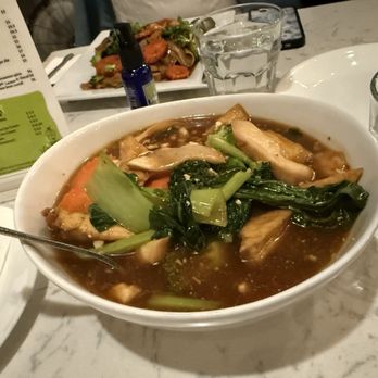 Araya's Place - 42. Rad Na - Thai Near Me - Bellevue, Washington