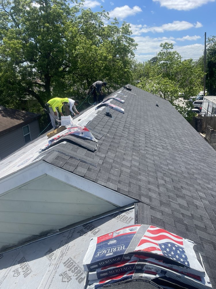 Slide of Oseguera  Construcción