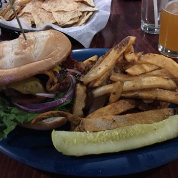 Boulder Dam Brewing Co. - Great burgers!! - Breweries Near Me - Boulder City, Nevada