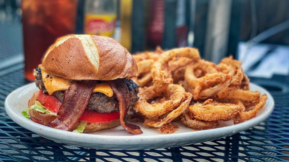 The Lodge: A Sportsman's Grill