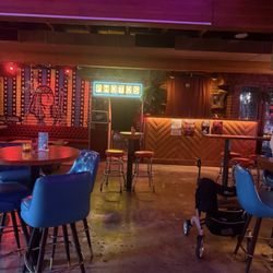 Luckys Indoor Outdoor