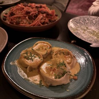 Lapop - Mantoo dumplings - Coffee & Tea Near Me - Washington, DC, District of Columbia