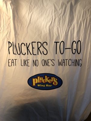 Pluckers Wing Bar by null