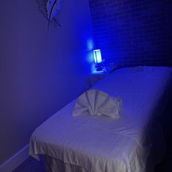 LA Pearl Massage