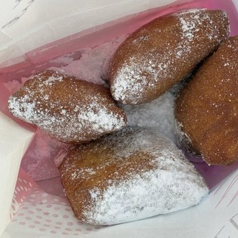 Beignets Expressed - Yummy beignets - Desserts Near Me - Anaheim, California Beignets Expressed - Yummy beignets - Desserts Near Me - Anaheim, California