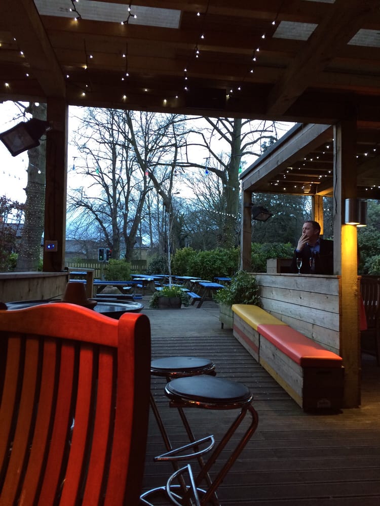 THE HIGHGATE INN Updated May 2024 385 Archway Road, London, United