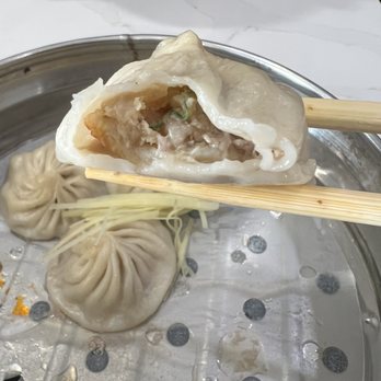 Luscious Dumplings - Steamed Snow Crab & Pork Soup Dumplings - Noodles Near Me - Monrovia, California Luscious Dumplings - Steamed Snow Crab & Pork Soup Dumplings - Noodles Near Me - Monrovia, California