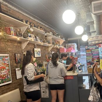 Spongies Cafe - Cafes Near Me - New York, New York