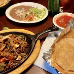 Guadalajara Mexican Restaurant - Combo Fajitas