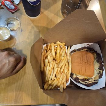 Smash Masters - Nice sized burger! - Burgers Near Me - Los Angeles, California Smash Masters - Nice sized burger! - Burgers Near Me - Los Angeles, California
