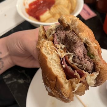 S&P - Prairie Prince burger - Sandwiches Near Me - New York, New York S&P - Prairie Prince burger - Sandwiches Near Me - New York, New York