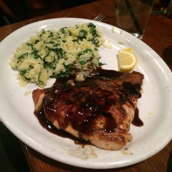 BRODY'S ITALIAN - Salmon w/Balsamic Reduction and Spinach Risotto - Italian Near Me - Phoenix, Arizona BRODY'S ITALIAN - Salmon w/Balsamic Reduction and Spinach Risotto - Italian Near Me - Phoenix, Arizona