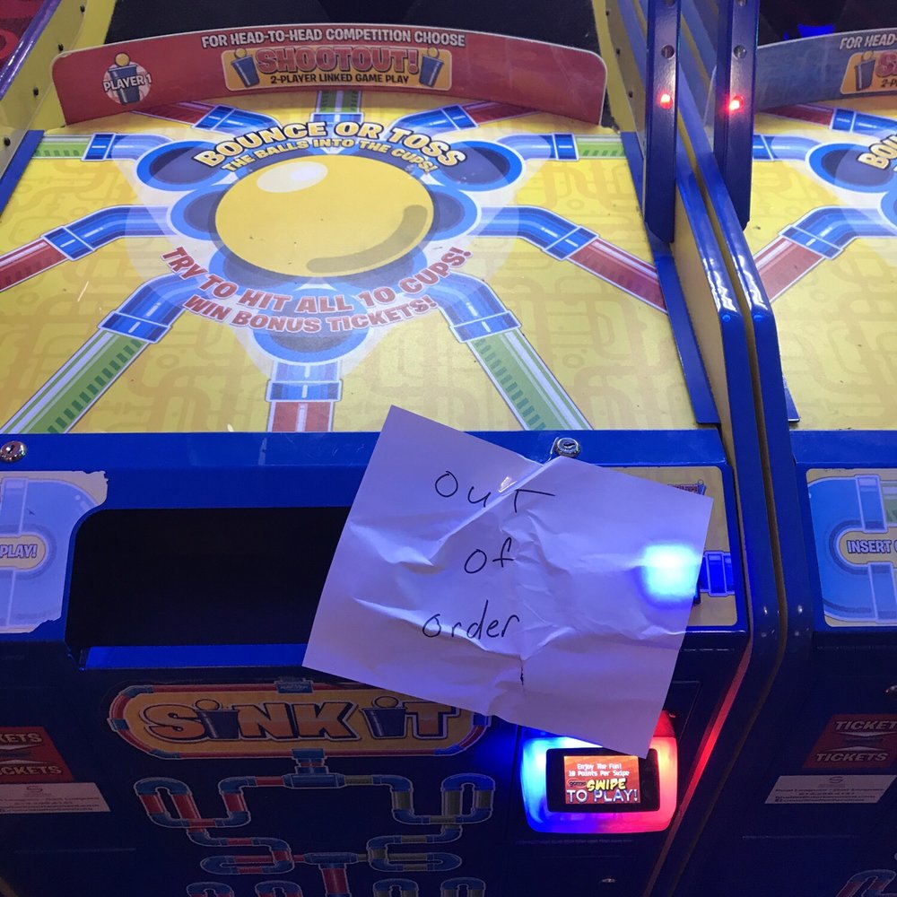 RollHouse Entertainment - Columbus - Out of order - Bowling Near Me - Columbus, Ohio RollHouse Entertainment - Columbus - Out of order - Bowling Near Me - Columbus, Ohio