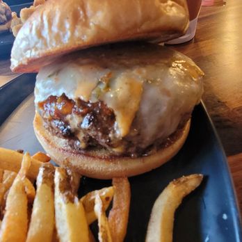Off the Wall Sandwich - Burgers Near Me - Blasdell, New York