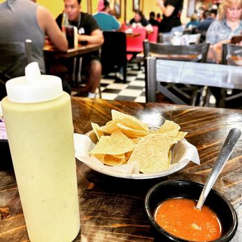 Taquerias Arandinas - nachos and salsa - Mexican Near Me - Round Rock, Texas Taquerias Arandinas - nachos and salsa - Mexican Near Me - Round Rock, Texas