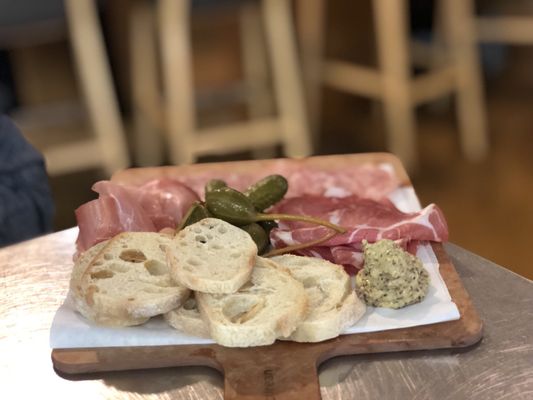 Vino Volo by null